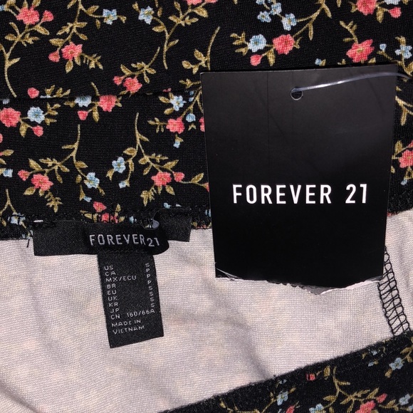 Forever 21 NWT Size S Black Floral Print Rayon Knit A-Line Mini Skirt - Picture 5 of 5